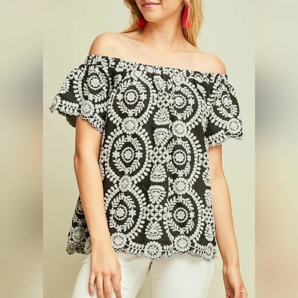 Entro Black and Cream Off-Shoulder Blouse